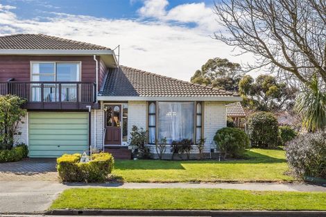 Photo of property in 1/4 Sayers Crescent, Ilam, Christchurch, 8041