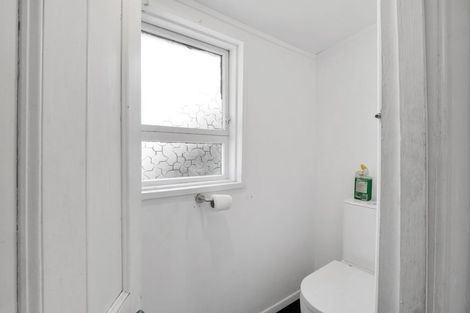 Photo of property in 41 Gloag Street, Waverley, 4510