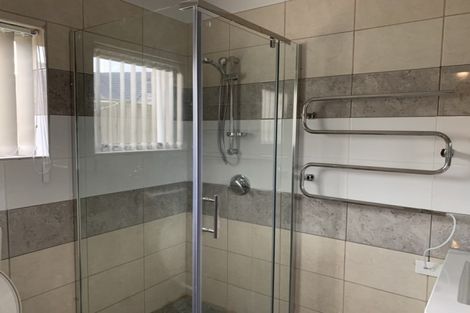 Photo of property in 9 Ramwall Place, Weymouth, Auckland, 2103