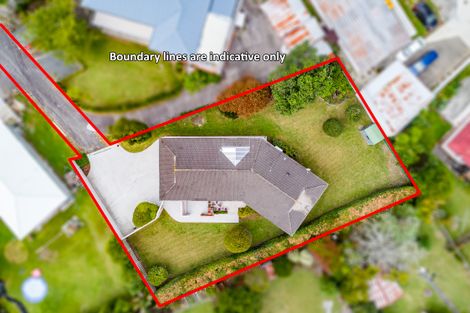 Photo of property in 17 Scanlen Terrace, Kelston, Auckland, 0602