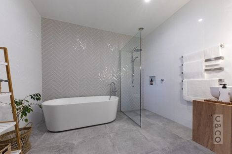 Photo of property in 246a Taiapa Road, Muriwai, Waimauku, 0881