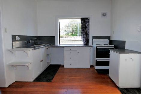 Photo of property in 129 Arawhata Road, Paraparaumu, 5032