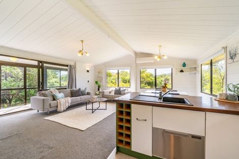 Photo of property in 22 Whitechapel Grove, Stokes Valley, Lower Hutt, 5019