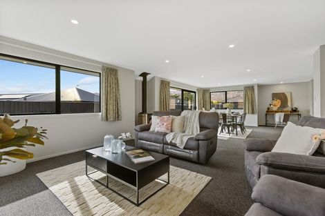 Photo of property in 58 Stratford Drive, Mount Pisa, Cromwell, 9383