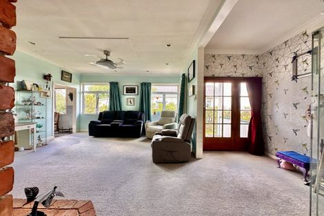 Photo of property in 50 Kiwi Road, Taihape, 4720