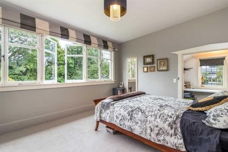 Photo of property in 166 Fendalton Road, Fendalton, Christchurch, 8052