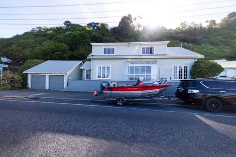 Photo of property in 159 Marine Parade, Seatoun, Wellington, 6022