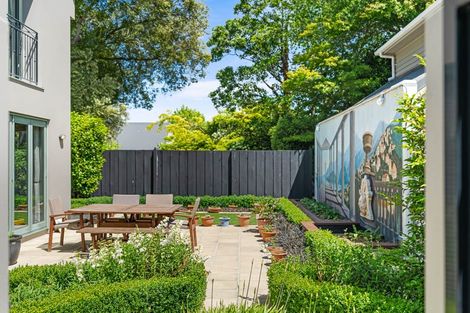 Photo of property in 18a Daresbury Lane, Fendalton, Christchurch, 8014