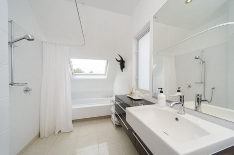 Photo of property in 7 Alan Street, Palmerston North, 4414