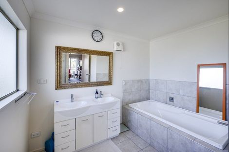 Photo of property in 29a Te Awa Avenue, Te Awa, Napier, 4110