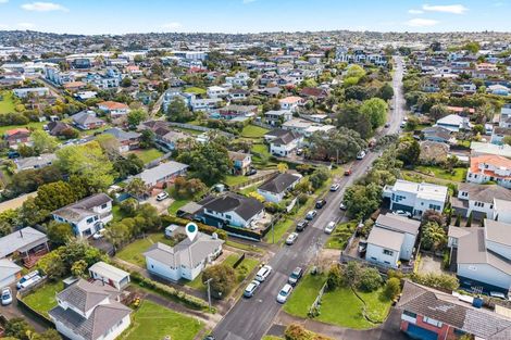 Photo of property in 14 Belmont Terrace, Milford, Auckland, 0620