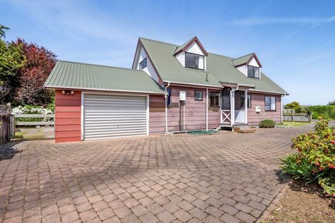 Photo of property in 4 Ponderosa Place, Opunake, 4616