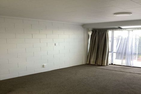 Photo of property in 2/86 Picton Avenue, Riccarton, Christchurch, 8011