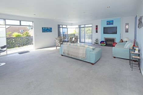 Photo of property in 22 Belle-mer Place, Gulf Harbour, Whangaparaoa, 0930