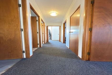 Photo of property in 15 Kereru Place, Half Moon Bay, Auckland, 2012