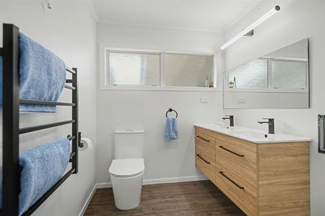 Photo of property in 81 Domett Street, Westport, 7825