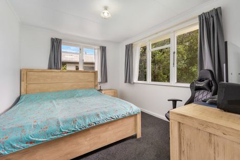 Photo of property in 21 Crewe Crescent, Hokowhitu, Palmerston North, 4410