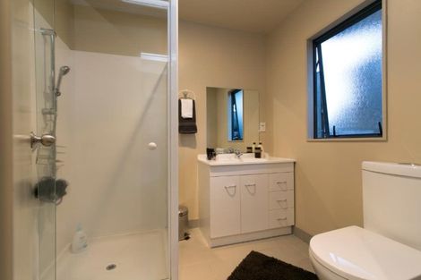 Photo of property in 45 Hogarth Rise, West Harbour, Auckland, 0618