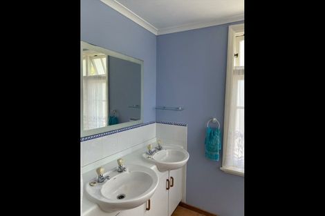 Photo of property in 258 Makirikiri Road, Crofton, Marton, 4787