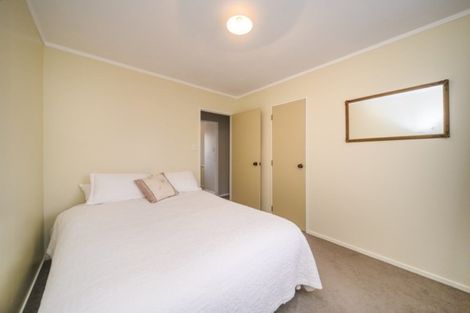 Photo of property in 28 Chatsworth Place, Highbury, Palmerston North, 4412