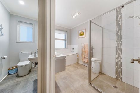 Photo of property in 8 Bankhall Lane, Pokeno, 2402