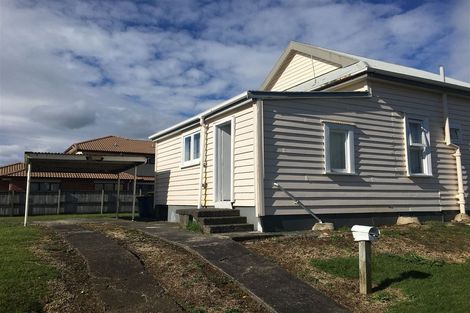 Photo of property in 51 Sturges Road, Henderson, Auckland, 0612