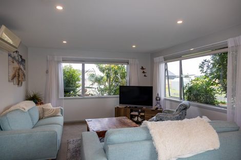 Photo of property in 41 Longreach Drive, Cooks Beach, Whitianga, 3591