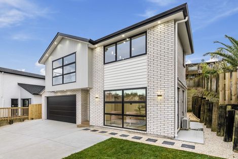 Photo of property in 11 Tawapou Close, Massey, Auckland, 0614