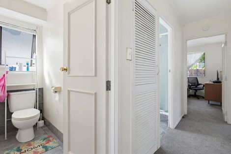Photo of property in 9 Panzic Place, Glen Eden, Auckland, 0602