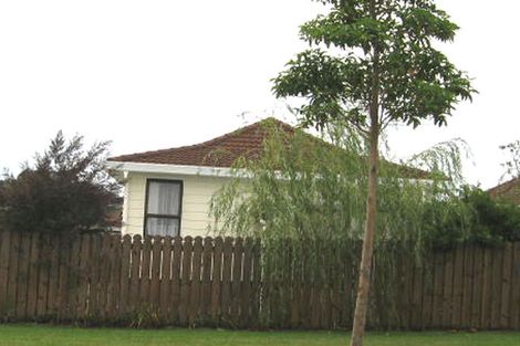 Photo of property in 4/76 Luanda Drive, Ranui, Auckland, 0612