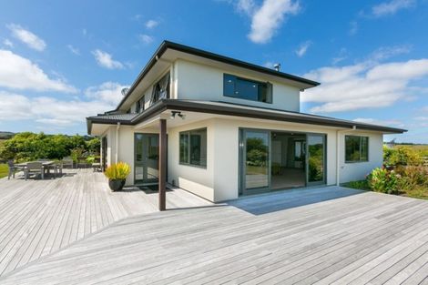 Photo of property in 91 Kaipikari Road, Urenui, 4375