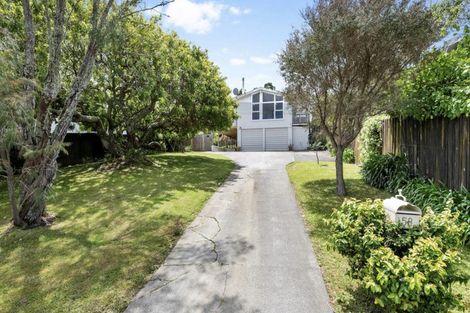 Photo of property in 58 Brian Crescent, Stanmore Bay, Whangaparaoa, 0932