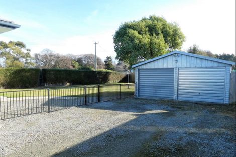 Photo of property in 74 Awamoa Road, Holmes Hill, Oamaru, 9401