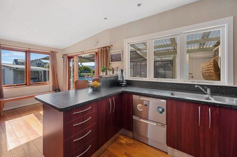 Photo of property in 15 Mill Road, Clive, 4102