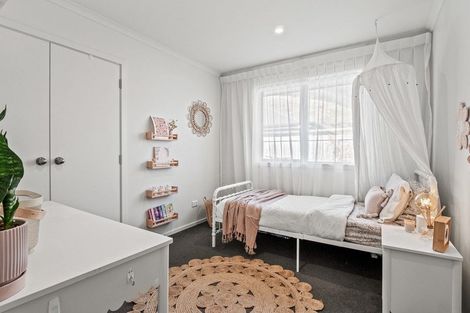 Photo of property in 37 Myles Way, Lower Shotover, Queenstown, 9304