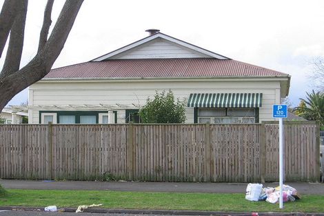 Photo of property in 23 Ranfurly Street, Hokowhitu, Palmerston North, 4410