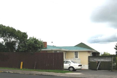 Photo of property in 1/479 Richardson Road, Mount Roskill, Auckland, 1041