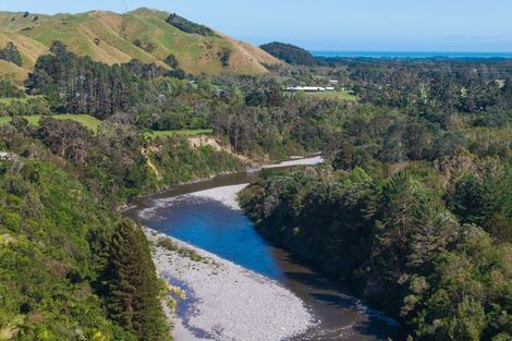 Photo of property in 76 Parenga Road, Hautere, Otaki, 5582