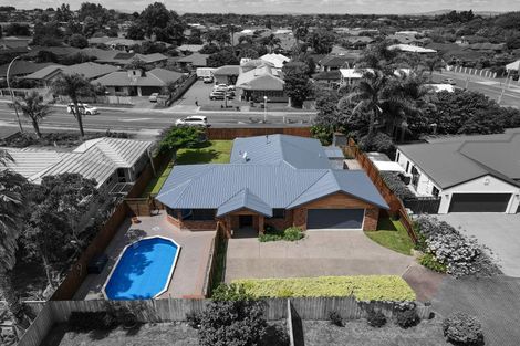 Photo of property in 34 Cairns Crescent, Rototuna, Hamilton, 3210