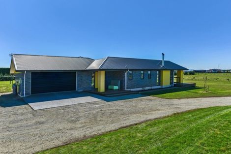 Photo of property in 39 Landsborough Drive, Darfield, 7571