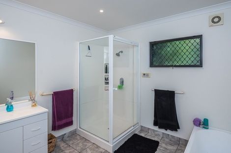 Photo of property in 4 Lorna Irene Drive, Raumati South, Paraparaumu, 5032