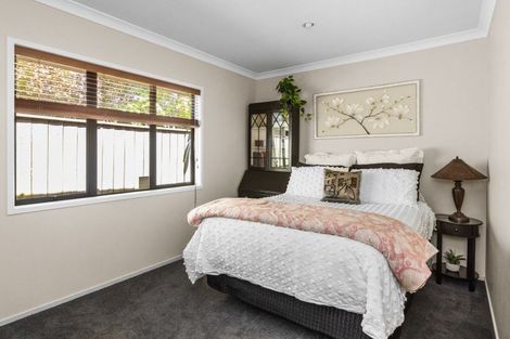 Photo of property in 2/11 Te Aute Road, Havelock North, 4130