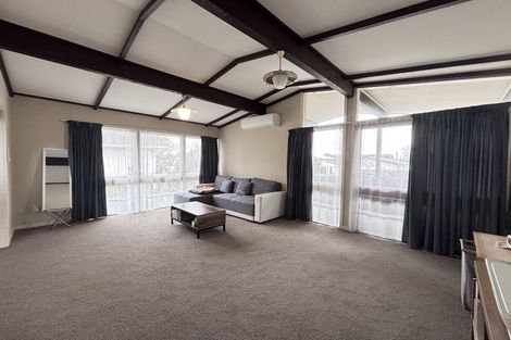 Photo of property in 23 Highfield Place, Avonhead, Christchurch, 8042