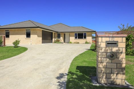 Photo of property in 22 Merrimana Drive, Thames, 3500