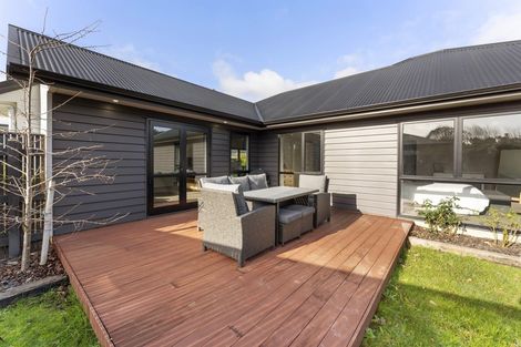 Photo of property in 7 Butler Place, Fitzherbert, Palmerston North, 4410