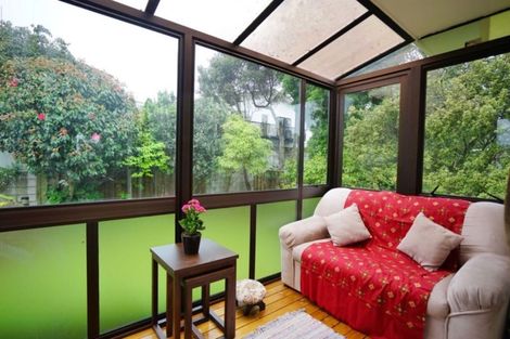 Photo of property in 17 Barlow Place, Chatswood, Auckland, 0626