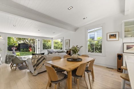 Photo of property in 6 Beaconsfield Street, Devonport, Auckland, 0624