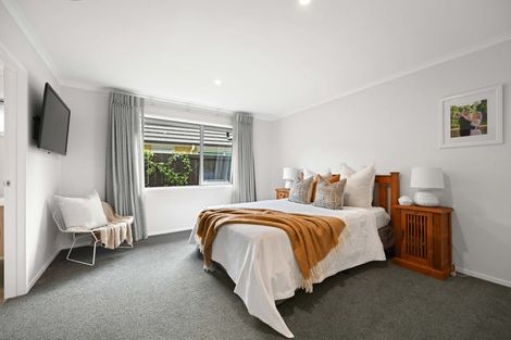 Photo of property in 18 Drower Glen, Flagstaff, Hamilton, 3210