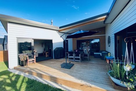 Photo of property in 69 Cyrus Street, Whalers Gate, New Plymouth, 4310