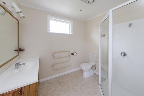 Photo of property in 12 Parata Street, Hokowhitu, Palmerston North, 4410